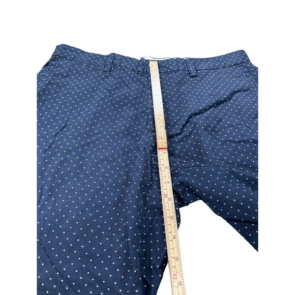 Old Navy Mens Ultimate Slim Built-In Flex Shorts 33 Polka Dot Navy Blue - Picture 9 of 9